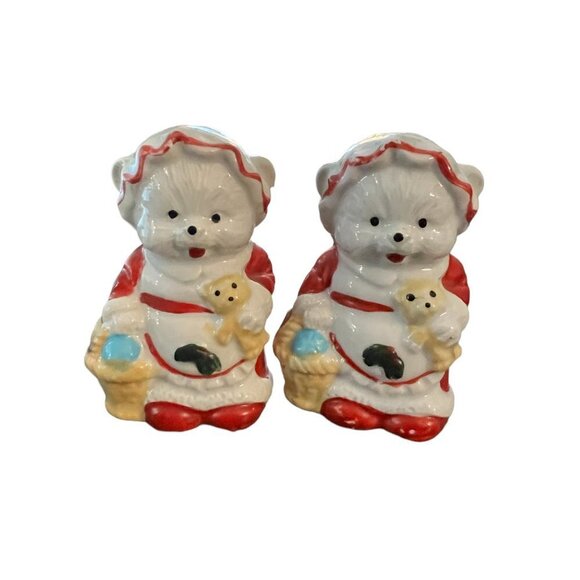 Ceramic Christmas Holiday Bear Holding Teddy Bear Salt and Pepper Shakers - Picture 1 of 4
